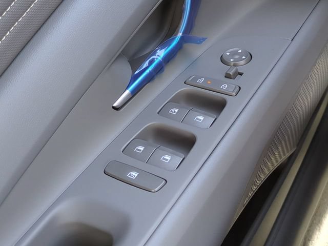 New 2026 Hyundai Elantra Sport FWD image 21