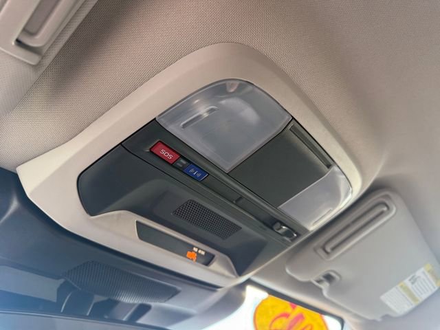 Certified 2025 Subaru Crosstrek 2.0i Premium image 17