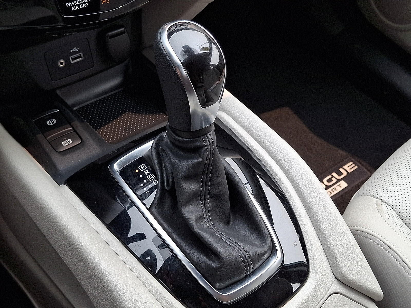 Certified 2022 Nissan Rogue Sport SL AWD/4WD image 15