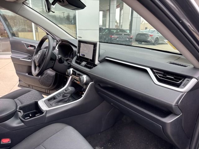 Used 2025 Toyota RAV4 XLE image 26