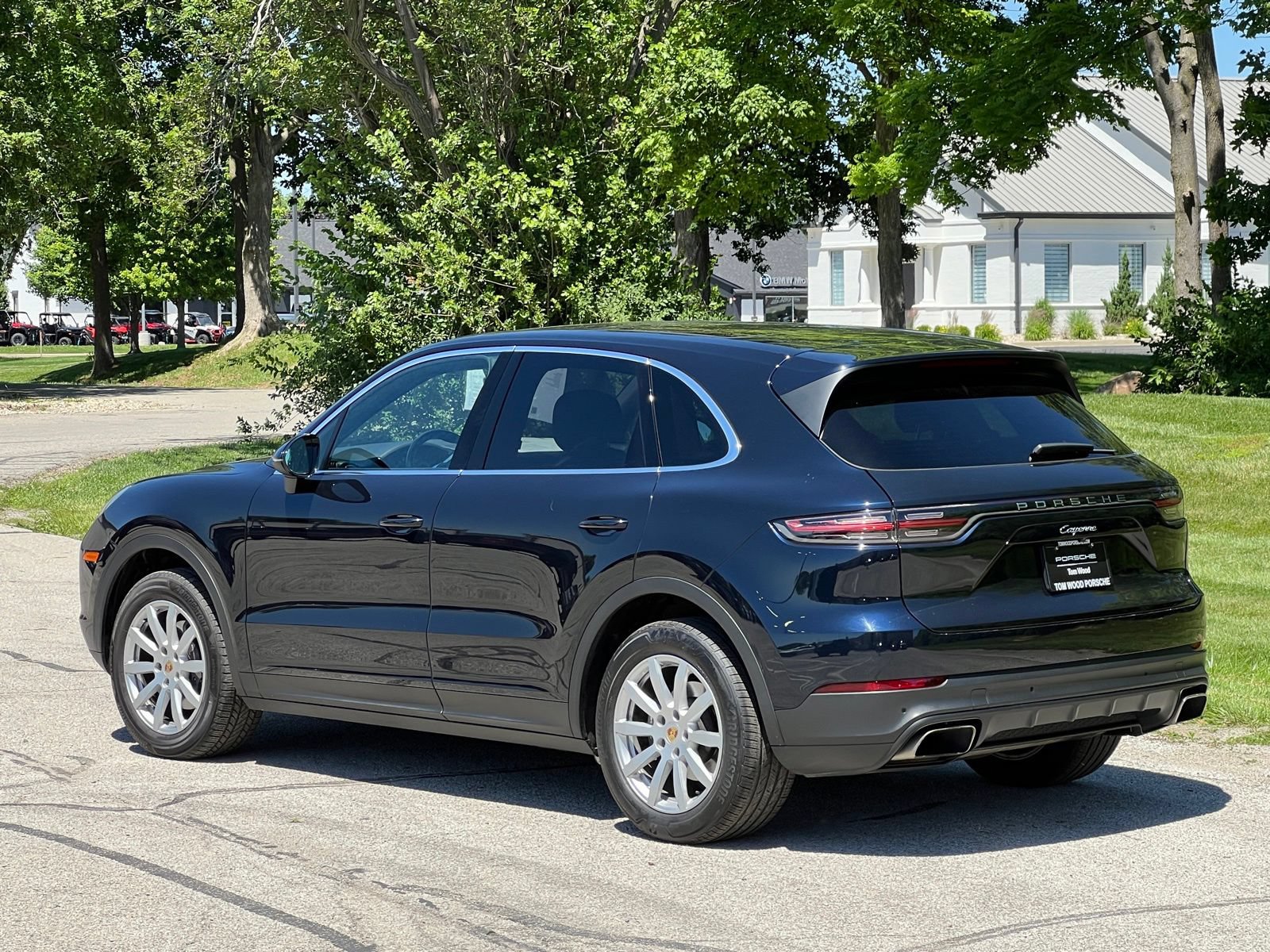 Certified 2019 Porsche Cayenne AWD/4WD image 3