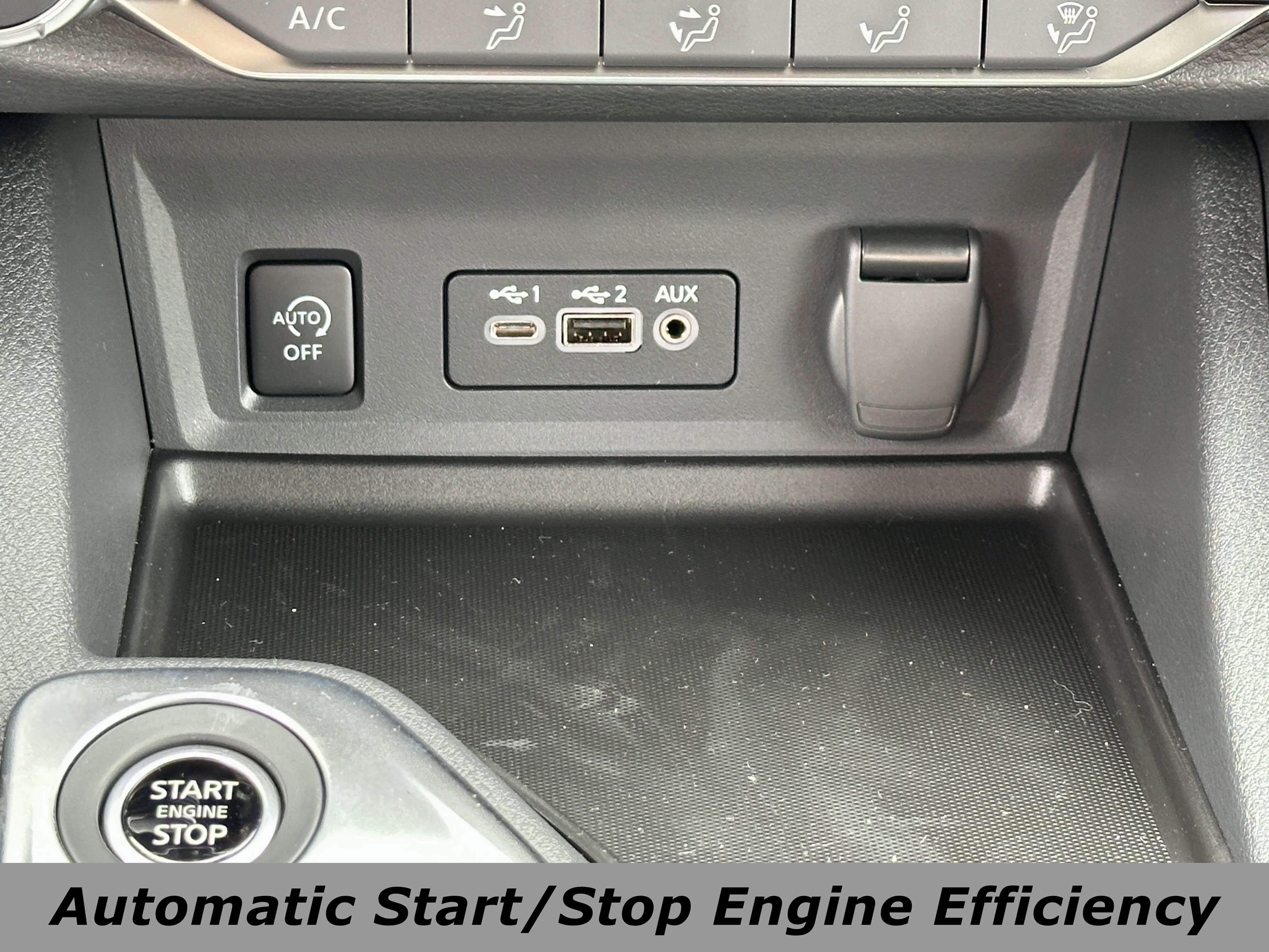 Used 2025 Nissan Sentra SV image 11