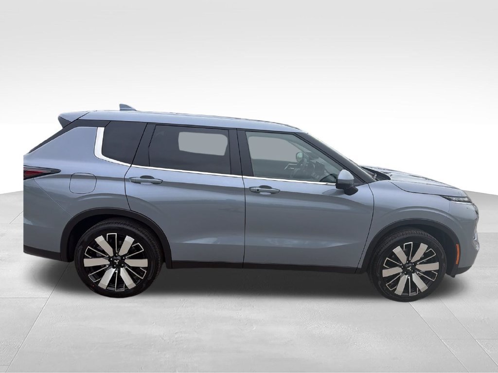 New 2026 Mitsubishi Outlander SE AWD/4WD image 6