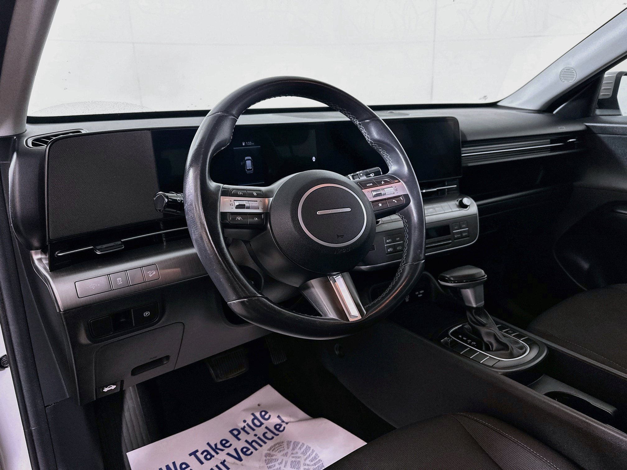 Certified 2024 Hyundai Kona SEL FWD image 9