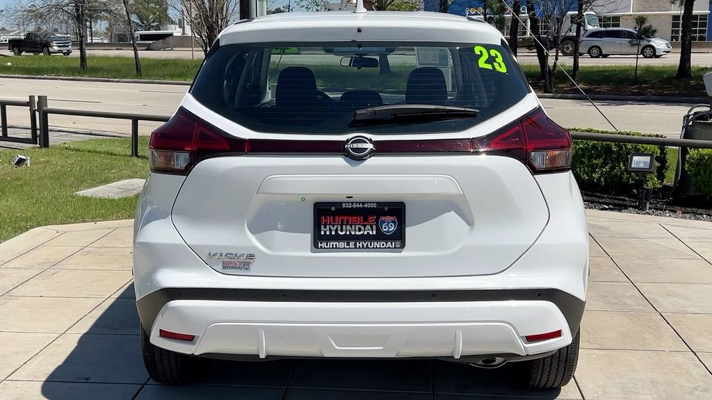 Used 2023 Nissan Kicks S image 18