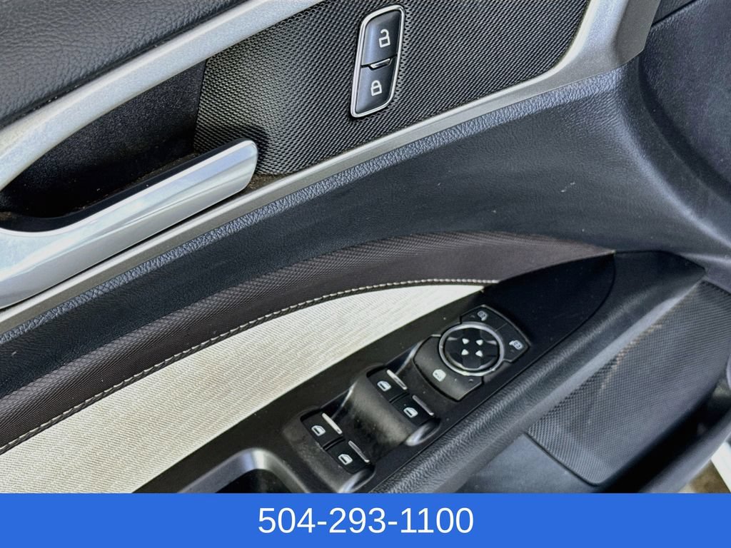 Used 2020 Ford Fusion SE w/ Equipment Group 151A FWD image 19