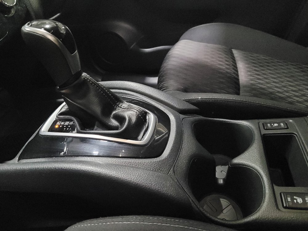 Used 2020 Nissan Rogue SV AWD/4WD image 26