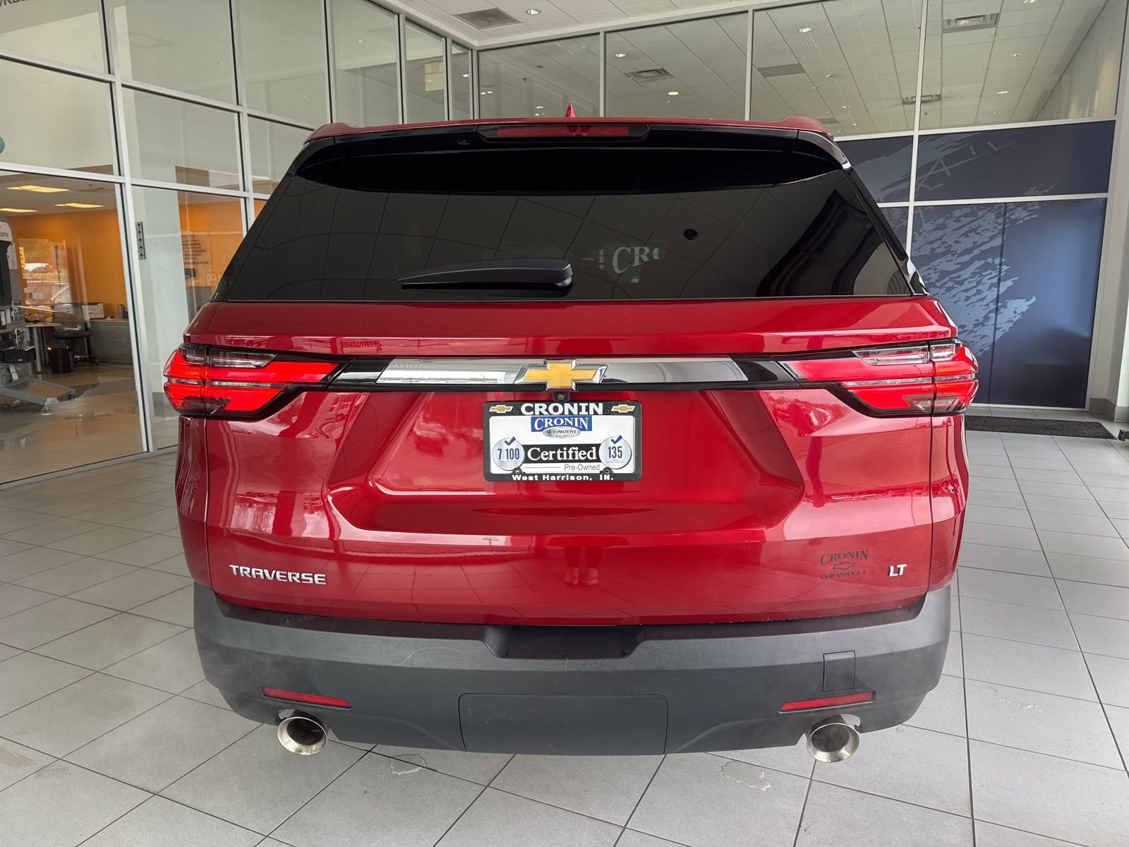 Used 2023 Chevrolet Traverse LT image 5