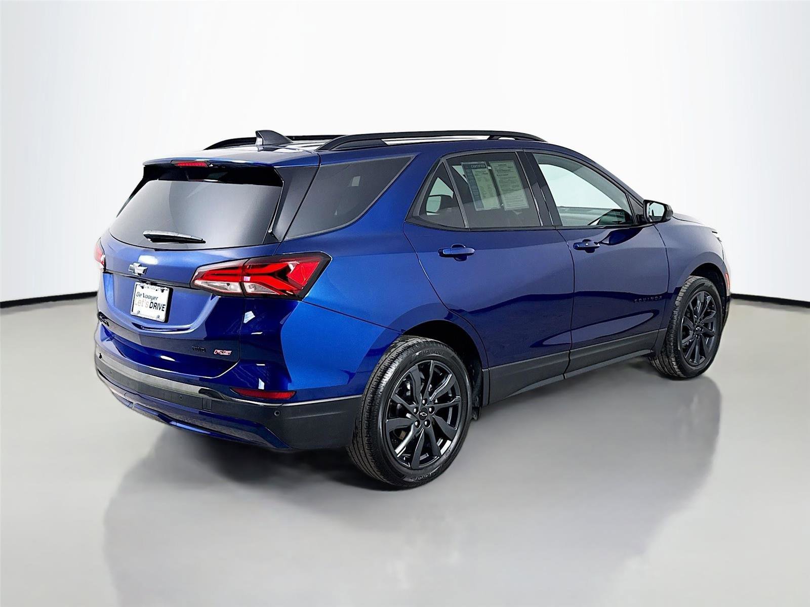 Used 2023 Chevrolet Equinox RS image 8