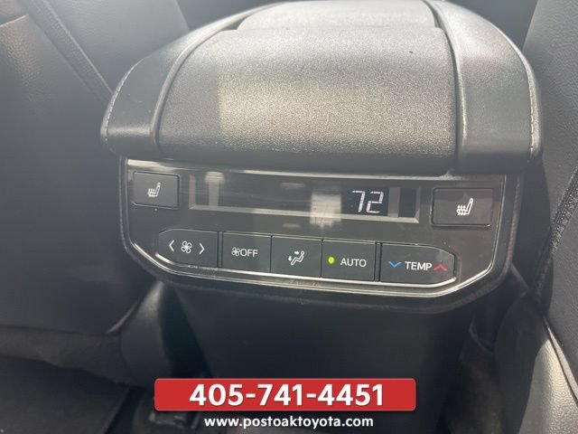 Used 2023 Toyota Highlander Platinum AWD/4WD image 54