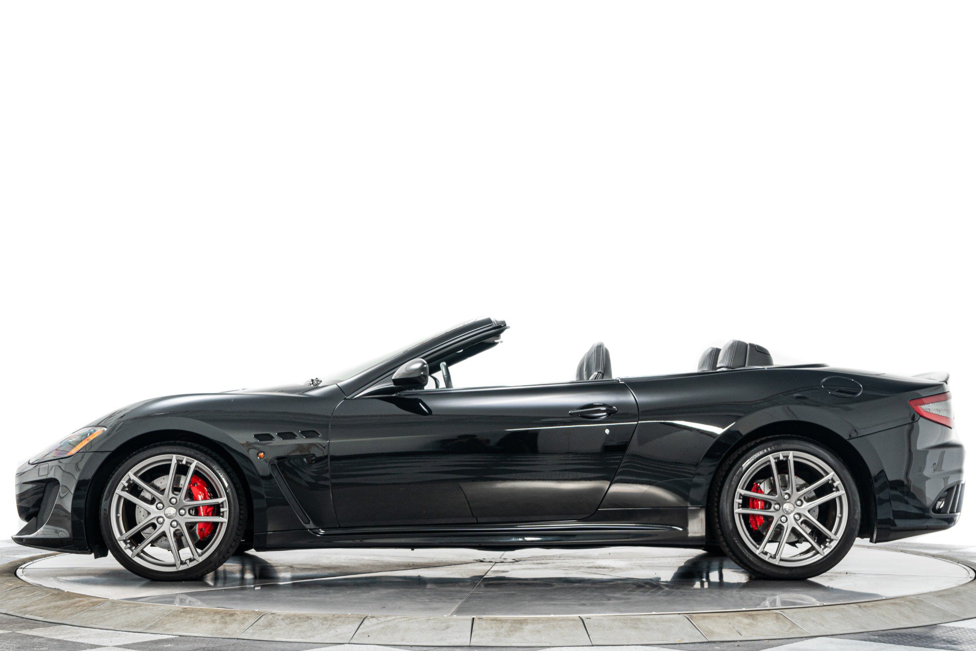 Used 2014 Maserati GranTurismo Convertible RWD image 6