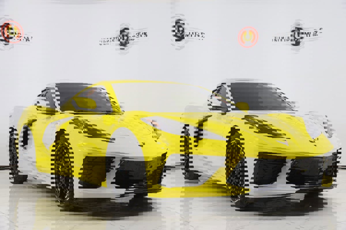 Used 2025 Chevrolet Corvette Stingray Premium Cpe w/ Stealth Interior Trim Package image 30