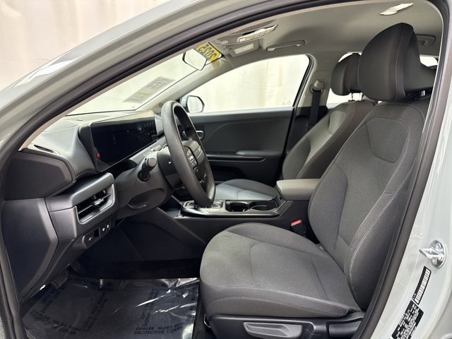 Certified 2025 Kia K4 FWD image 12