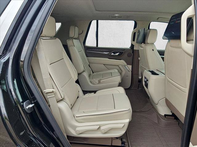 Used 2023 GMC Yukon Denali w/ Denali Reserve Package AWD/4WD image 30