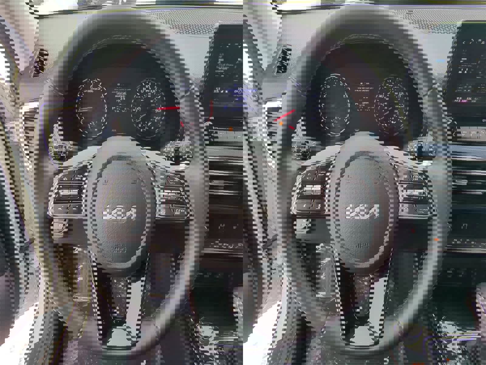 Used 2023 Kia Seltos Nightfall Edition image 29