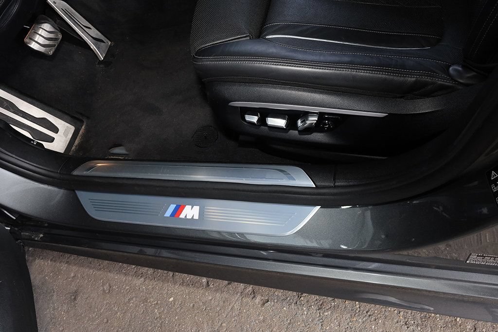 Used 2016 BMW 750i xDrive AWD/4WD image 13