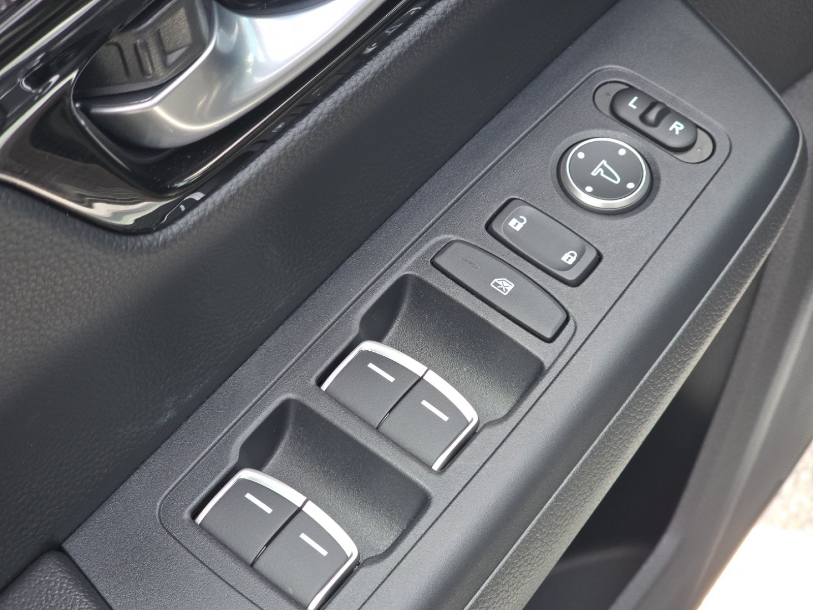 Used 2024 Honda CR-V EX-L image 26