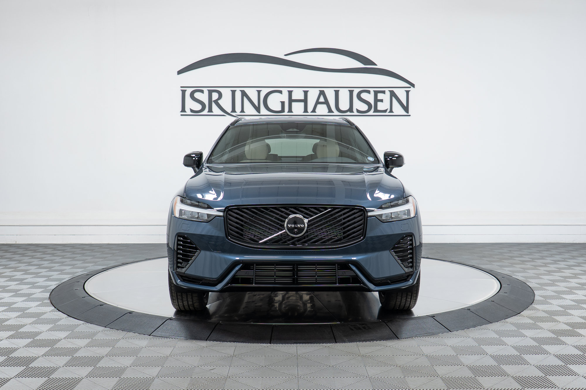 New 2026 Volvo XC60 T8 Plus w/ Climate Package AWD/4WD image 2