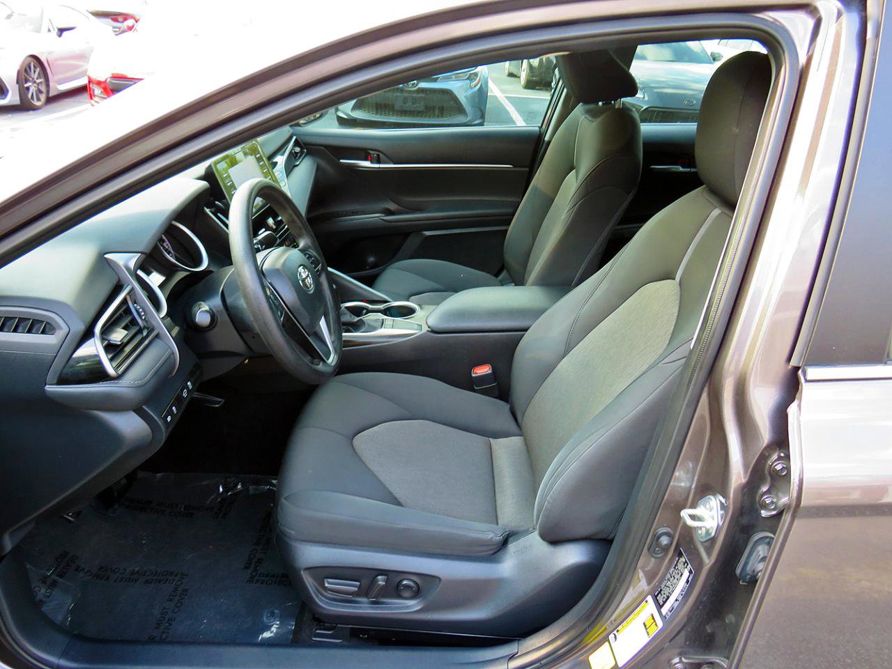 Used 2024 Toyota Camry LE image 11