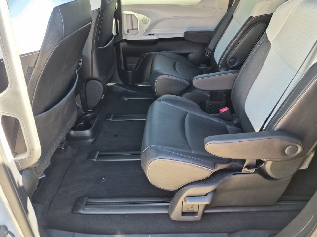 Certified 2025 Toyota Sienna XSE w/ XSE Plus Package AWD/4WD image 28