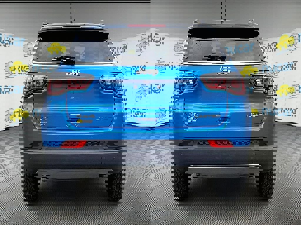 Used 2024 Jeep Compass Limited image 5