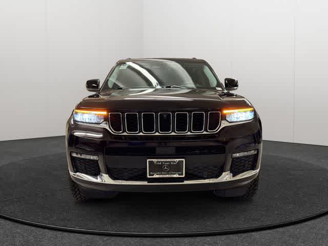 Used 2022 Jeep Grand Cherokee L Limited w/ Luxury Tech Group II AWD/4WD image 2