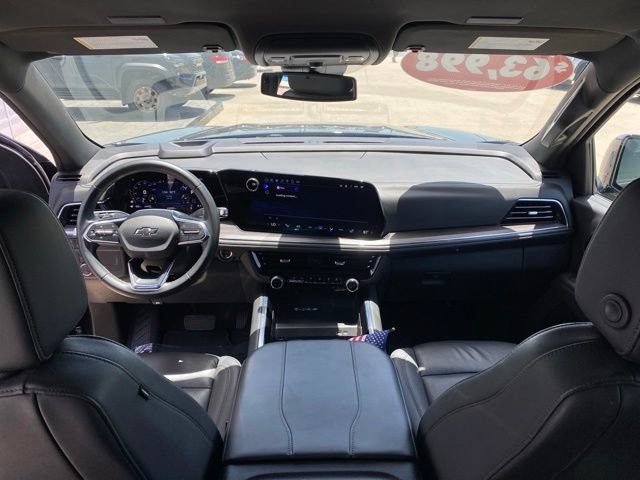Used 2025 Chevrolet Tahoe Z71 AWD/4WD image 13