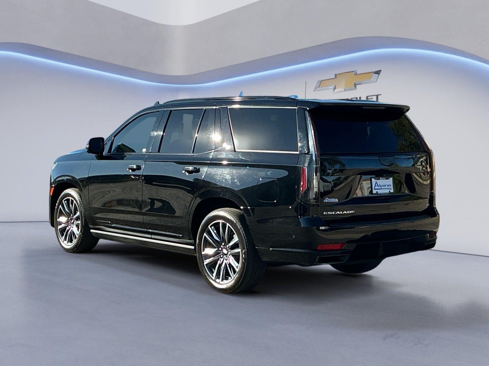 Used 2023 Cadillac Escalade Sport Platinum AWD/4WD image 3