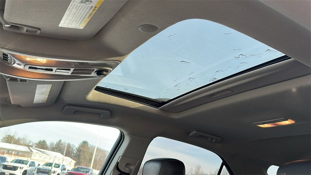 Used 2016 Chevrolet Equinox LTZ w/ Enhanced Convenience Package image 26