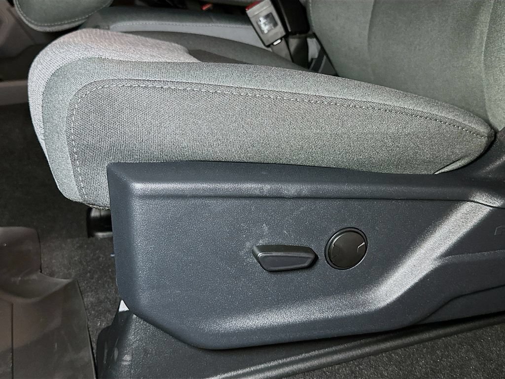 New 2026 Ford F450 XLT w/ XLT Value Package AWD/4WD image 15