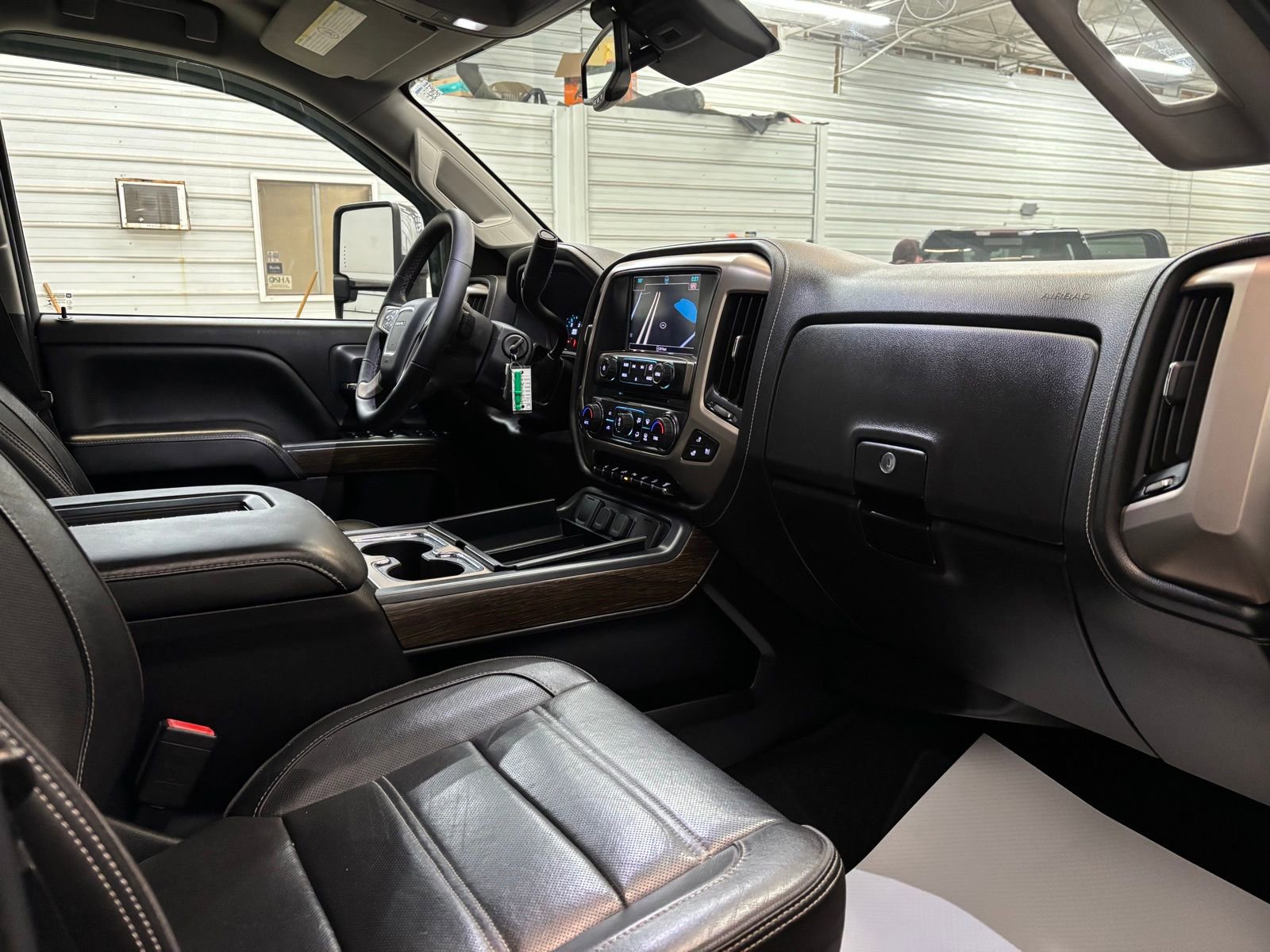 Used 2018 GMC Sierra 3500 Denali w/ Duramax Plus Package image 27