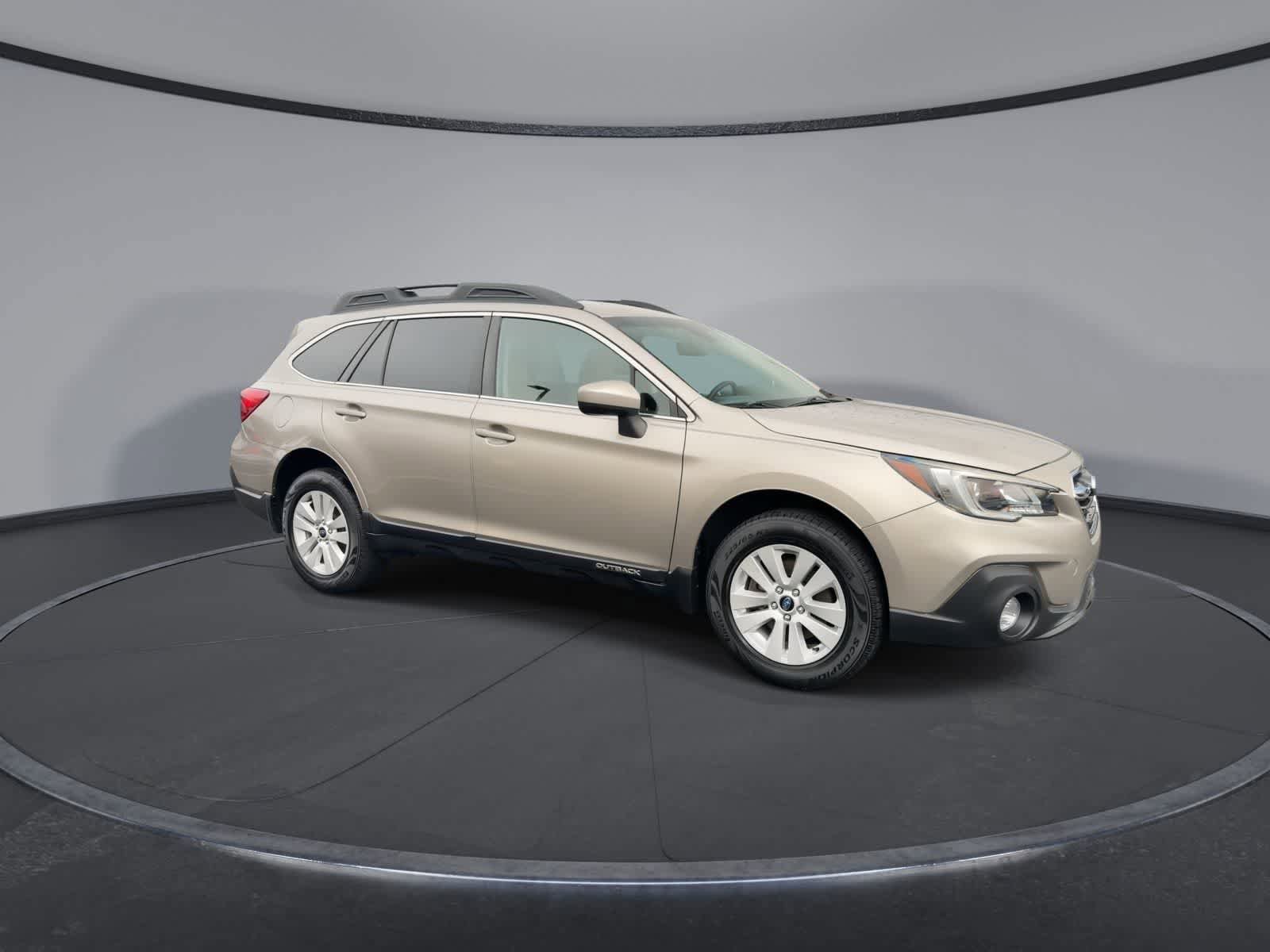 Used 2019 Subaru Outback 2.5i Premium image 2