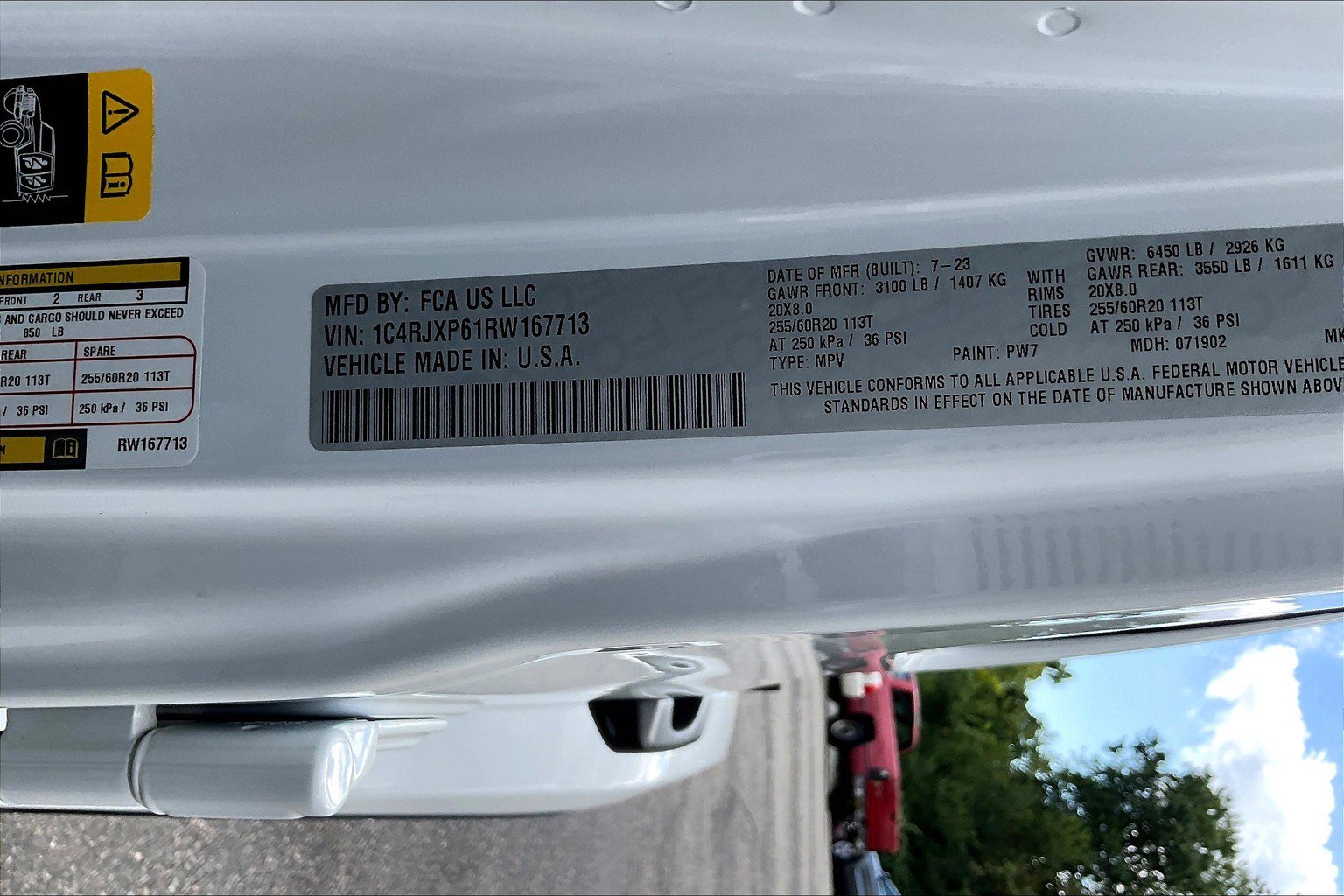 Used 2024 Jeep Wrangler Sahara image 29