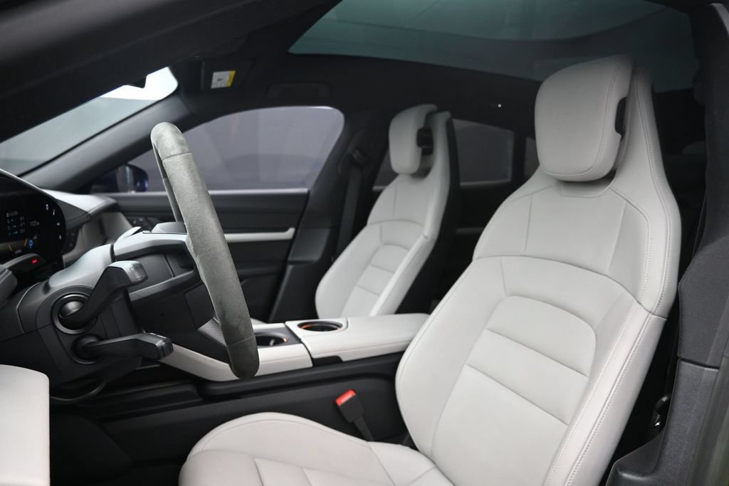 Certified 2023 Porsche Taycan 4 Cross Turismo AWD/4WD image 5