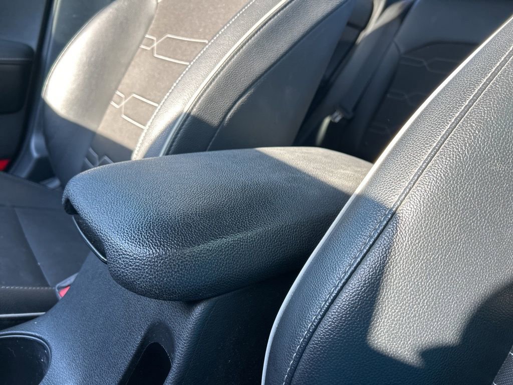 Used 2023 Kia Forte GT-Line image 38