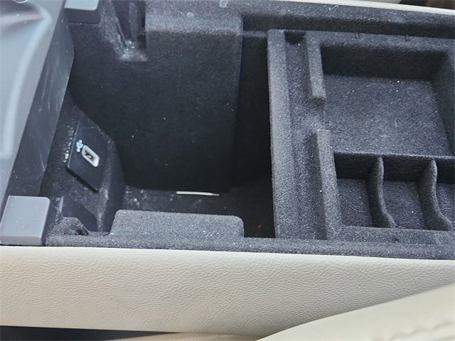 Used 2017 Lincoln MKZ Reserve w/ Luxury Package image 21