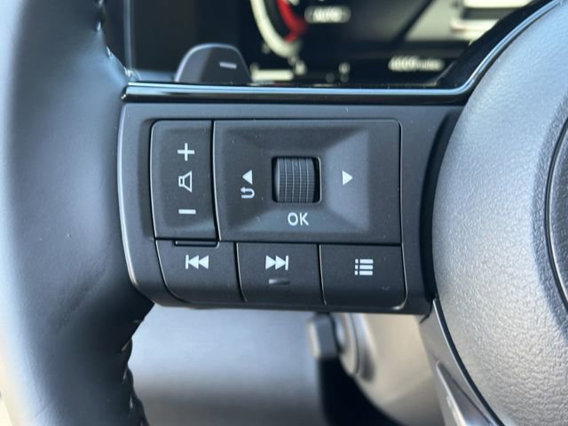 Certified 2025 Nissan Pathfinder Platinum w/ Lighting Package (N92) image 26