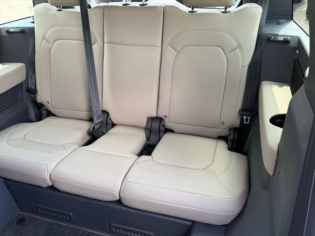 Used 2024 Land Rover Defender 130 S AWD/4WD image 13