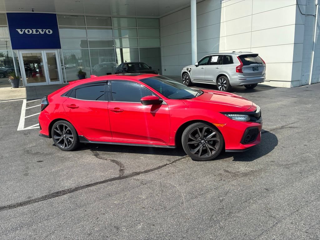 Used 2019 Honda Civic Sport Touring image 2