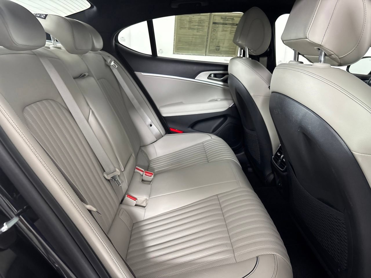 Used 2023 Genesis G70 2.0T w/ Sport Prestige Package AWD/4WD image 30