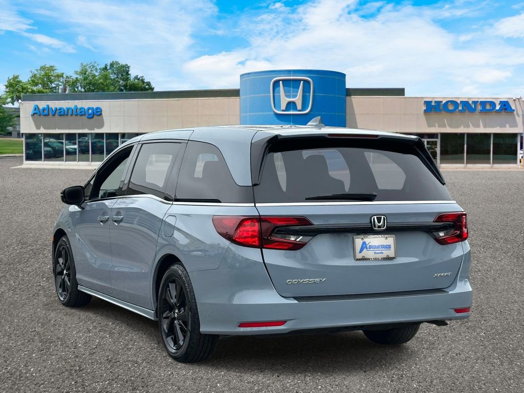 Certified 2023 Honda Odyssey Sport image 4
