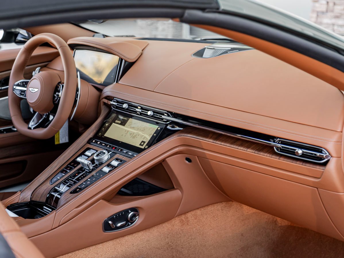 Used 2026 Aston Martin DB12 Convertible RWD image 28