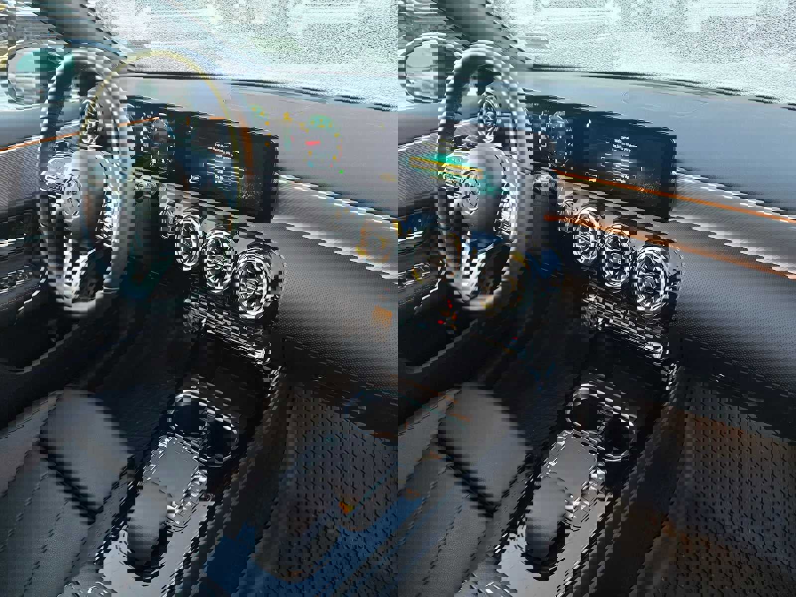 Used 2022 Mercedes-Benz A 220 4MATIC image 10