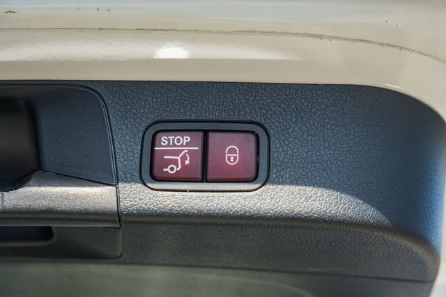 Used 2023 Mercedes-Benz GLB 250 4MATIC image 14