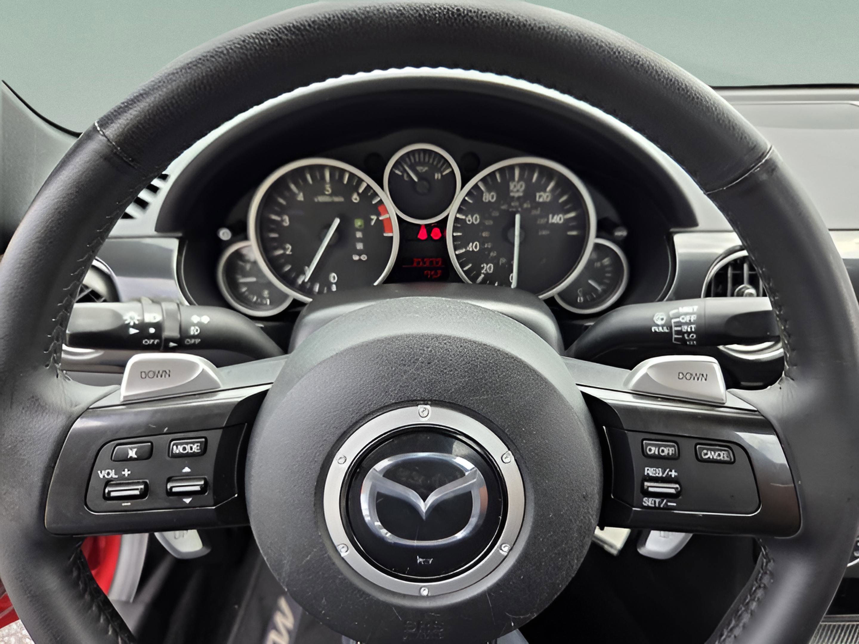 Used 2015 MAZDA MX-5 Miata Grand Touring RWD image 14