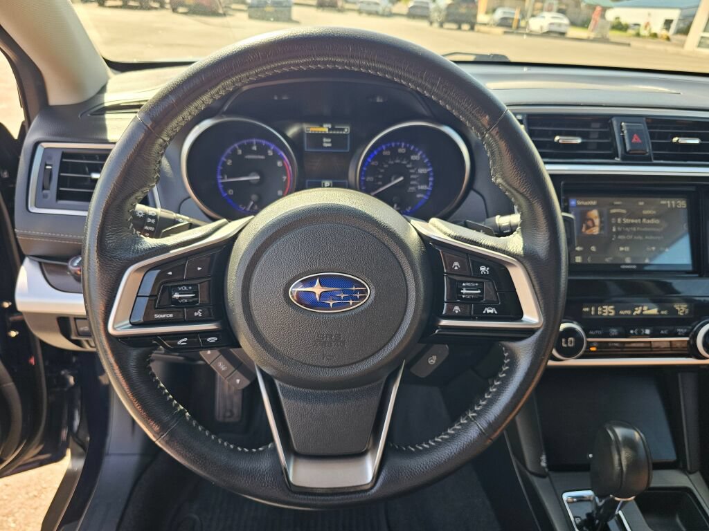 Used 2018 Subaru Outback 2.5i Touring w/ Popular Package #3 AWD/4WD image 18