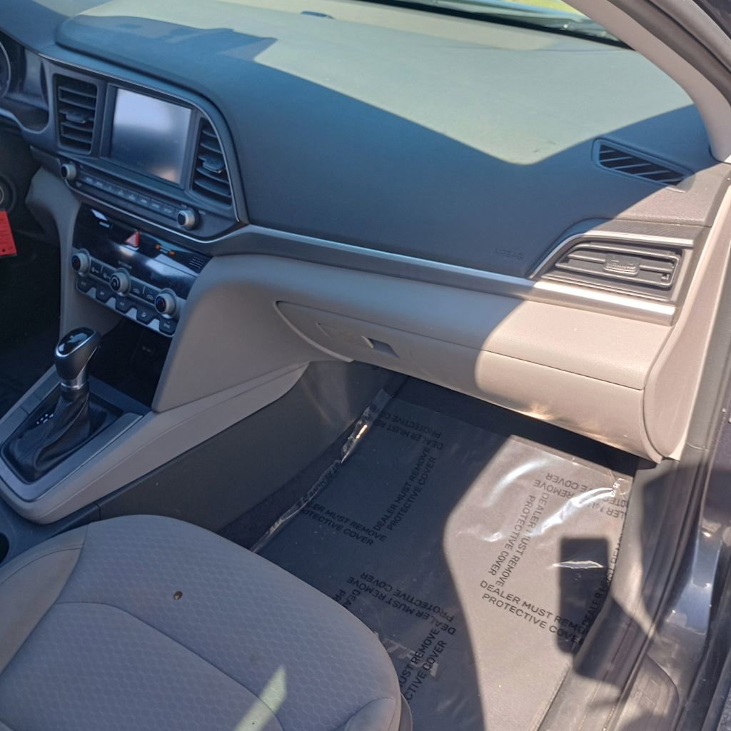 Used 2020 Hyundai Elantra SEL FWD image 21