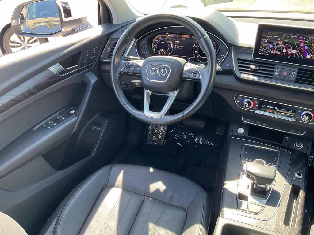 Used 2020 Audi Q5 e Premium w/ Convenience Package AWD/4WD image 38