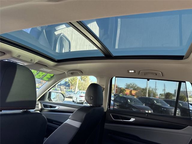 Used 2025 Volkswagen Atlas Peak Edition SE image 26