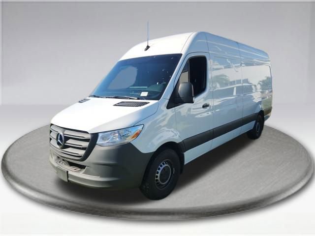 Used 2024 Mercedes-Benz Sprinter 2500 image 14